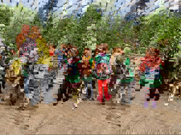 ad4994eb-56dd-433e-a1d1-90e9a120127b