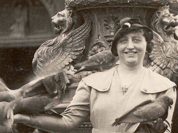 Eigen stichting Lucie Burgers