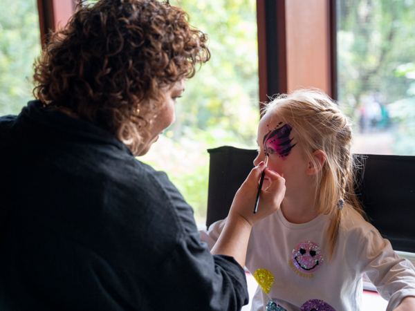 6b1f8a22-95c4-45b7-85bd-4d3290f5b987