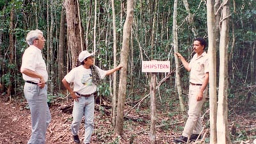 Antoon van Hooff verleende op allerlei manieren steun aan de bescherming van natuurgebieden in Belize, zoals het Shipstern Natuurreservaat.